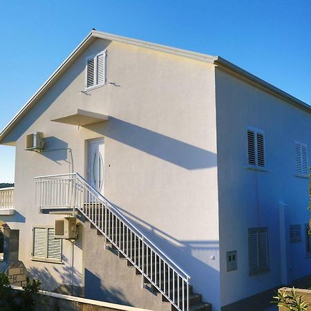 Apartments Tonia Br. 1 Завалатица Экстерьер фото