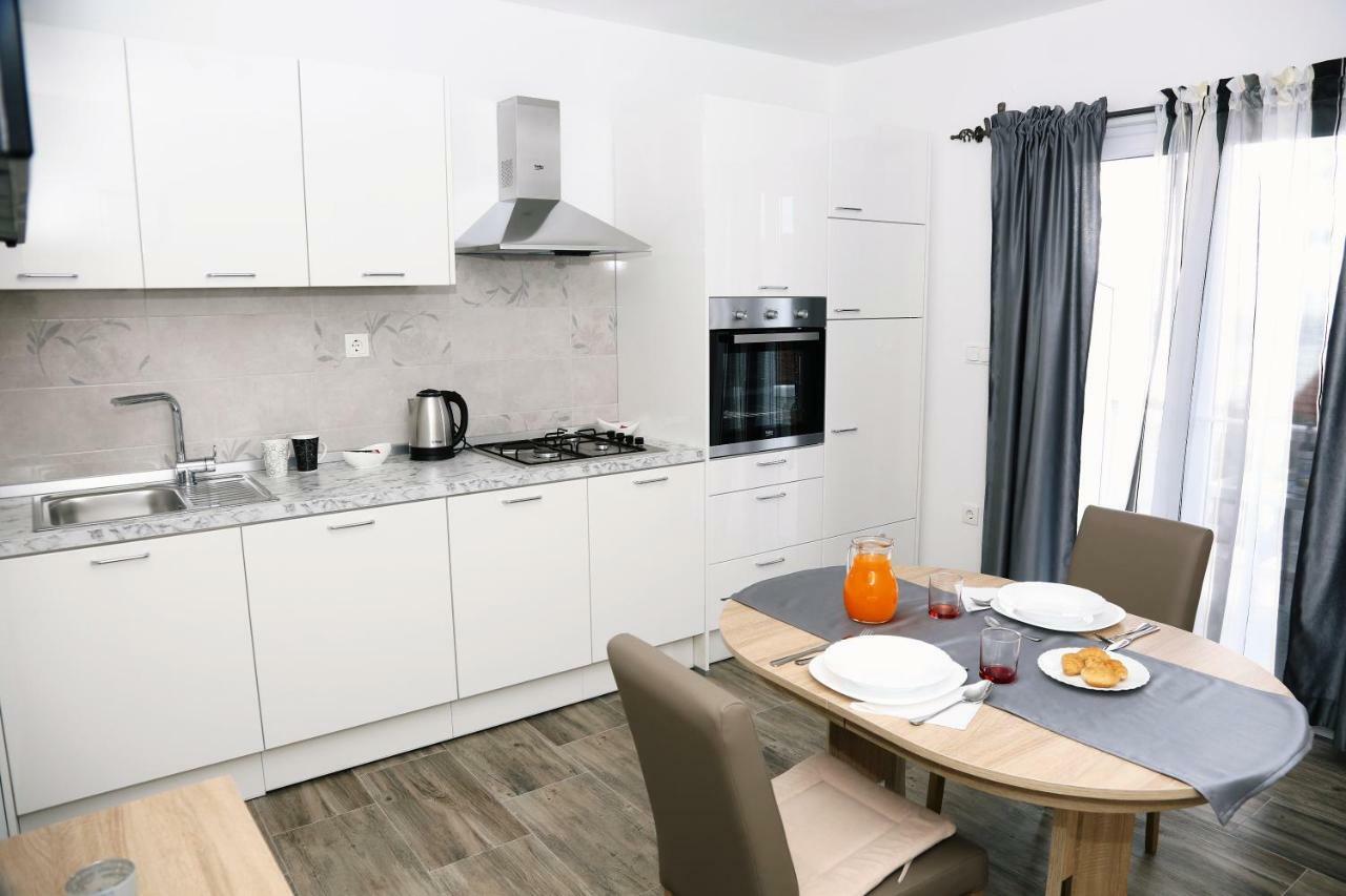 Apartments Tonia Br. 1 Завалатица Экстерьер фото