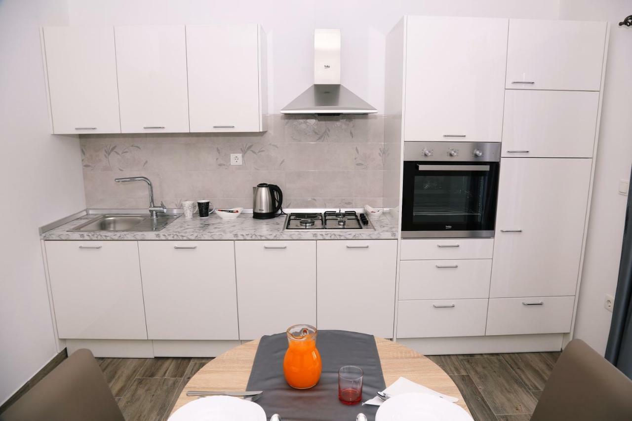 Apartments Tonia Br. 1 Завалатица Экстерьер фото